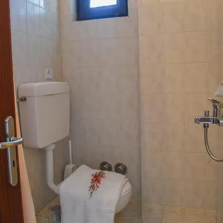 아파트 Comfy Green Studio/just 150m To The Beach 피니코운타